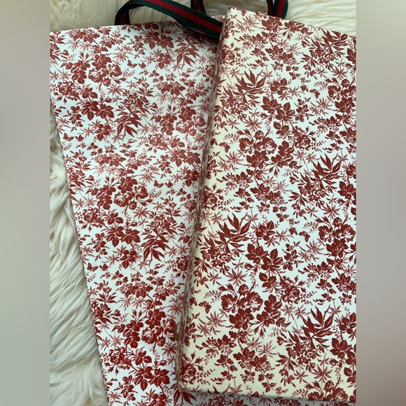 NIB 100% Auth Gucci 20ct Red and White Floral Stationery Set - Picture 9 of 10